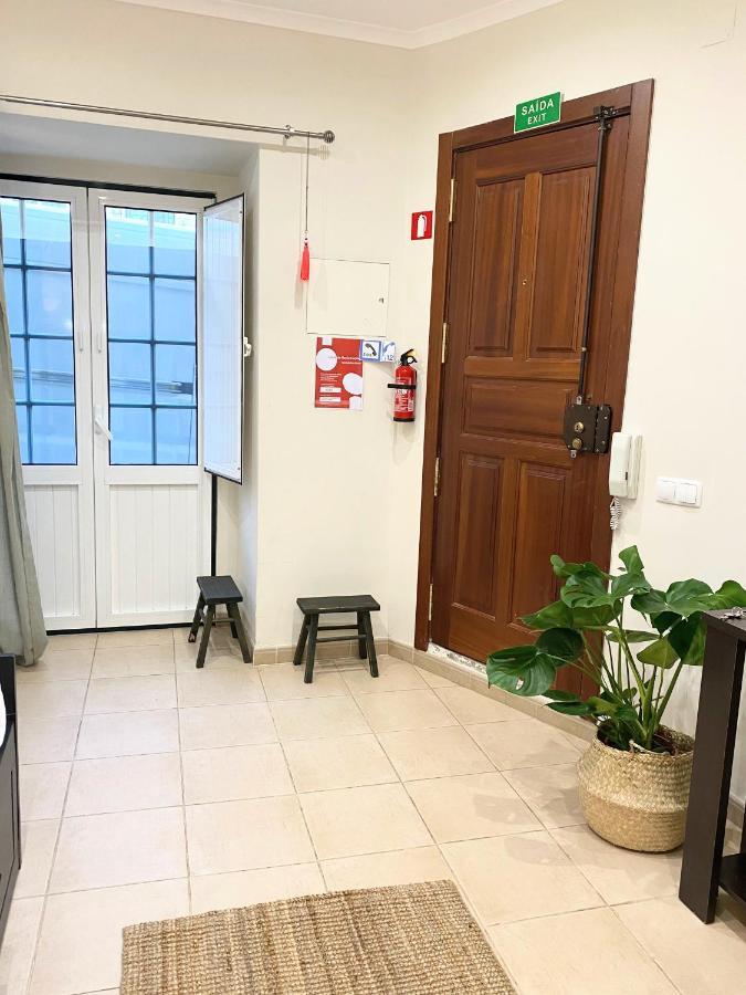 Apartment In The Center Next To The Parliament Lisabona Exterior foto